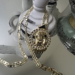 Jesus Gold Plated Pendant With Chain Necklace 20” 3mm