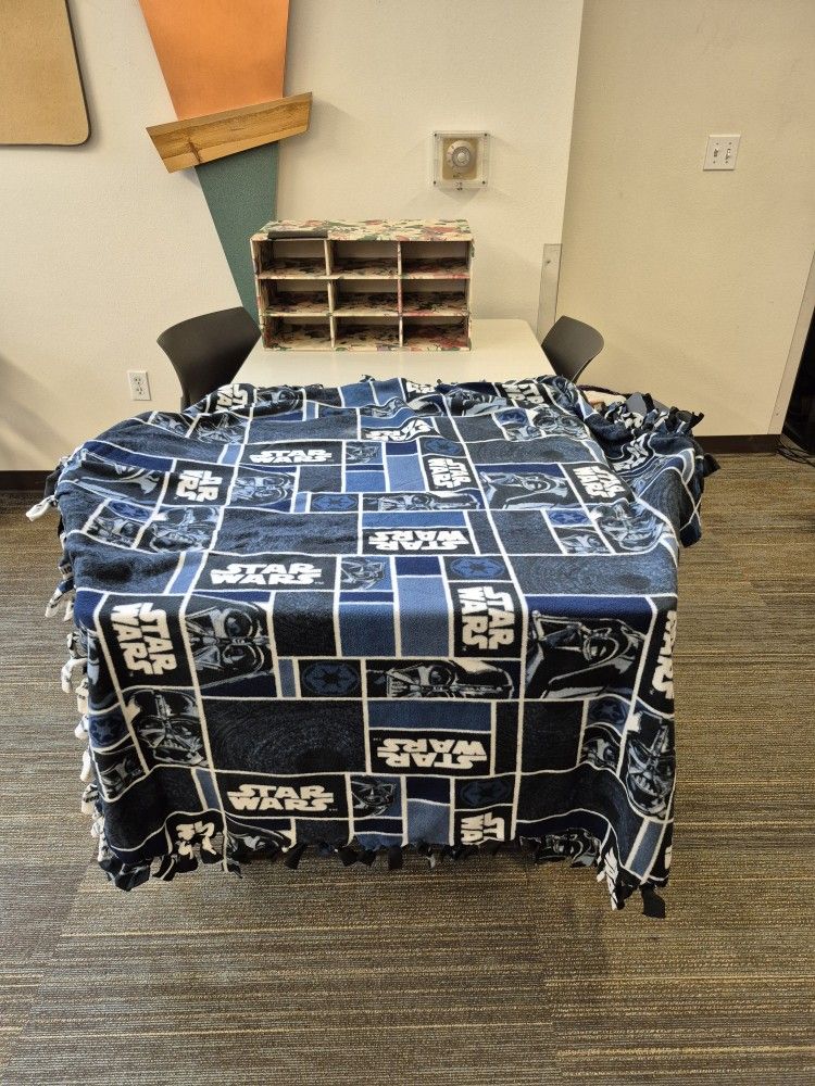 Star Wars (Darth Vader) Throw