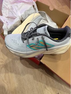 New Balance More V5 - 10.5