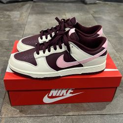 Nike Dunk Low Premium- Valentine’s Day
