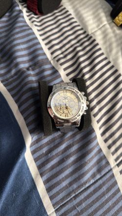 Zhowe lightweight watch