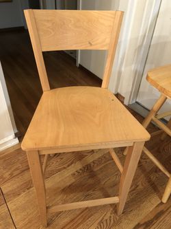 4 wood High chairs normal use