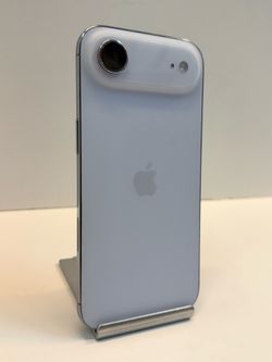 Apple iPhone 17 AIR 256gb. ( Unlocked Phone )