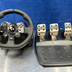 Logitech G923 Gaming Wheel And Pedal