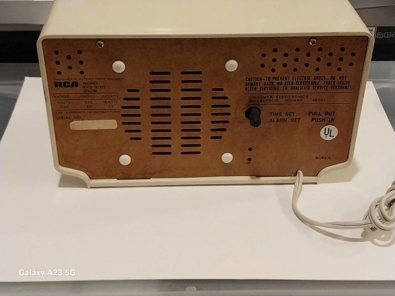 Vintage RCA radio