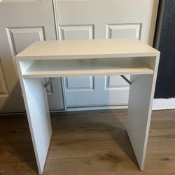 Desk/shelve 