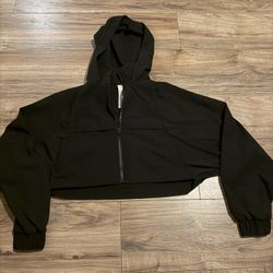 Alo Yoga- Cropped playmaker jacket 