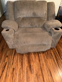 Free Large Recliner