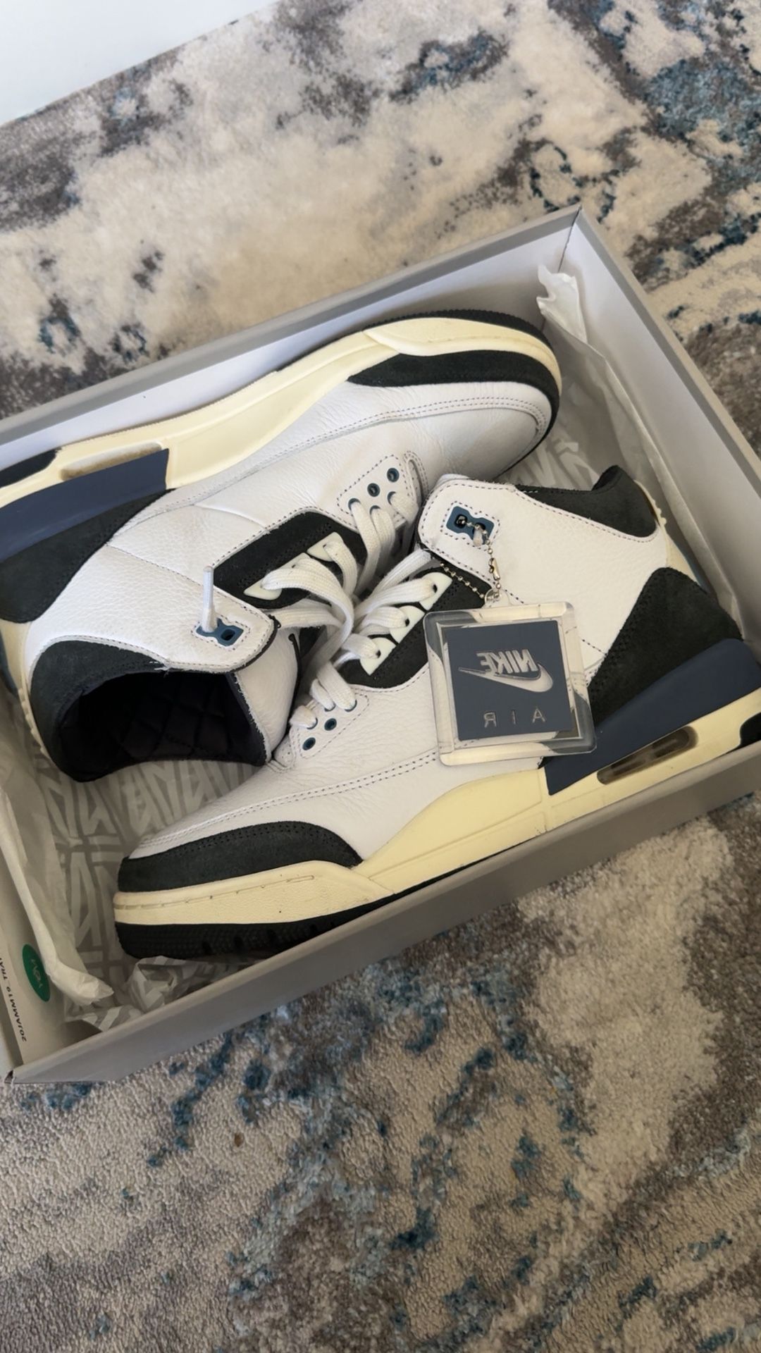 Jordan 3s