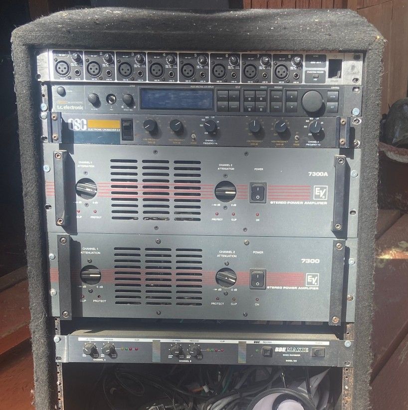 POWER AMPLIFIERS EV 7300/7300A / EV Speaker Cabinets
