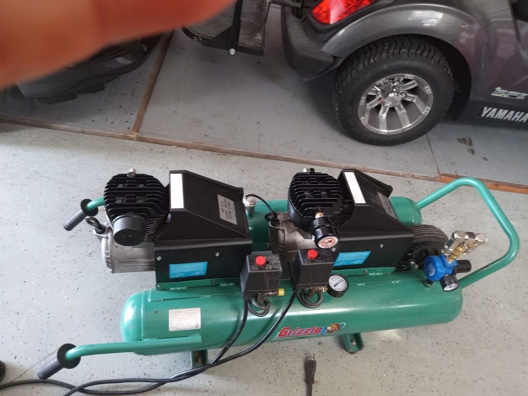 Duel Motor, 9 Gallon Grizzly Air Compressor