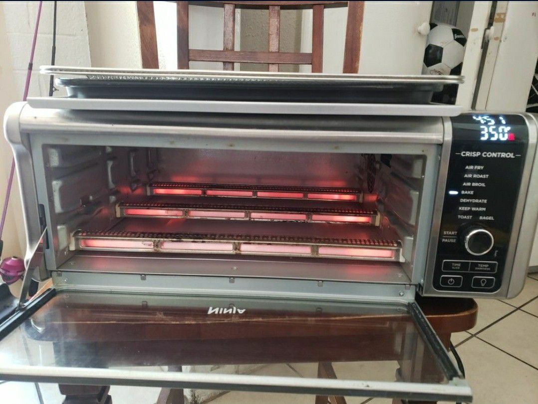 Ninja 12 In 1 Double Oven Air fryer Smart Oven baking Broil Roast for Sale  in Chula Vista, CA - OfferUp