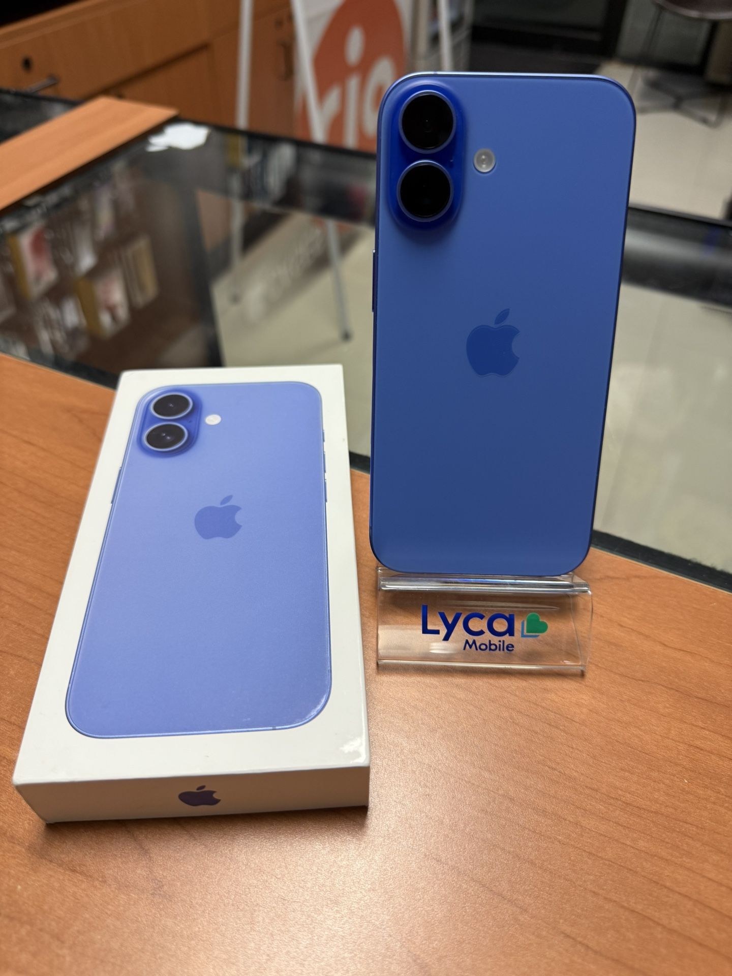 iPhone 16 Verizon 