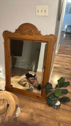 Ethan Allen Dresser Mirror