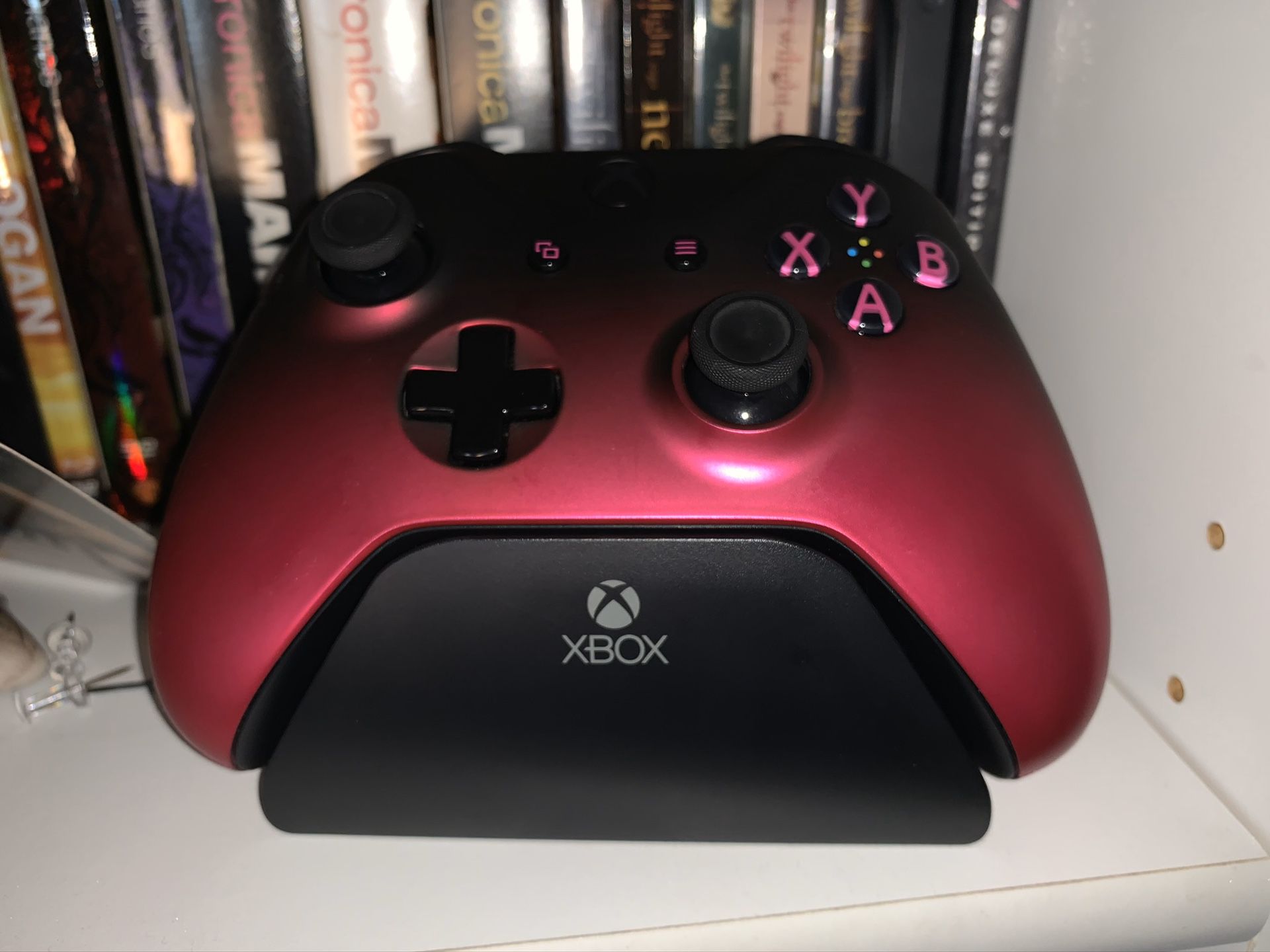 Xbox limited edition dawn shadow controller rechargeable battery pink black