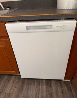 Hotpoint Dishwasher