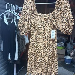 Size M Woman’s Clothes