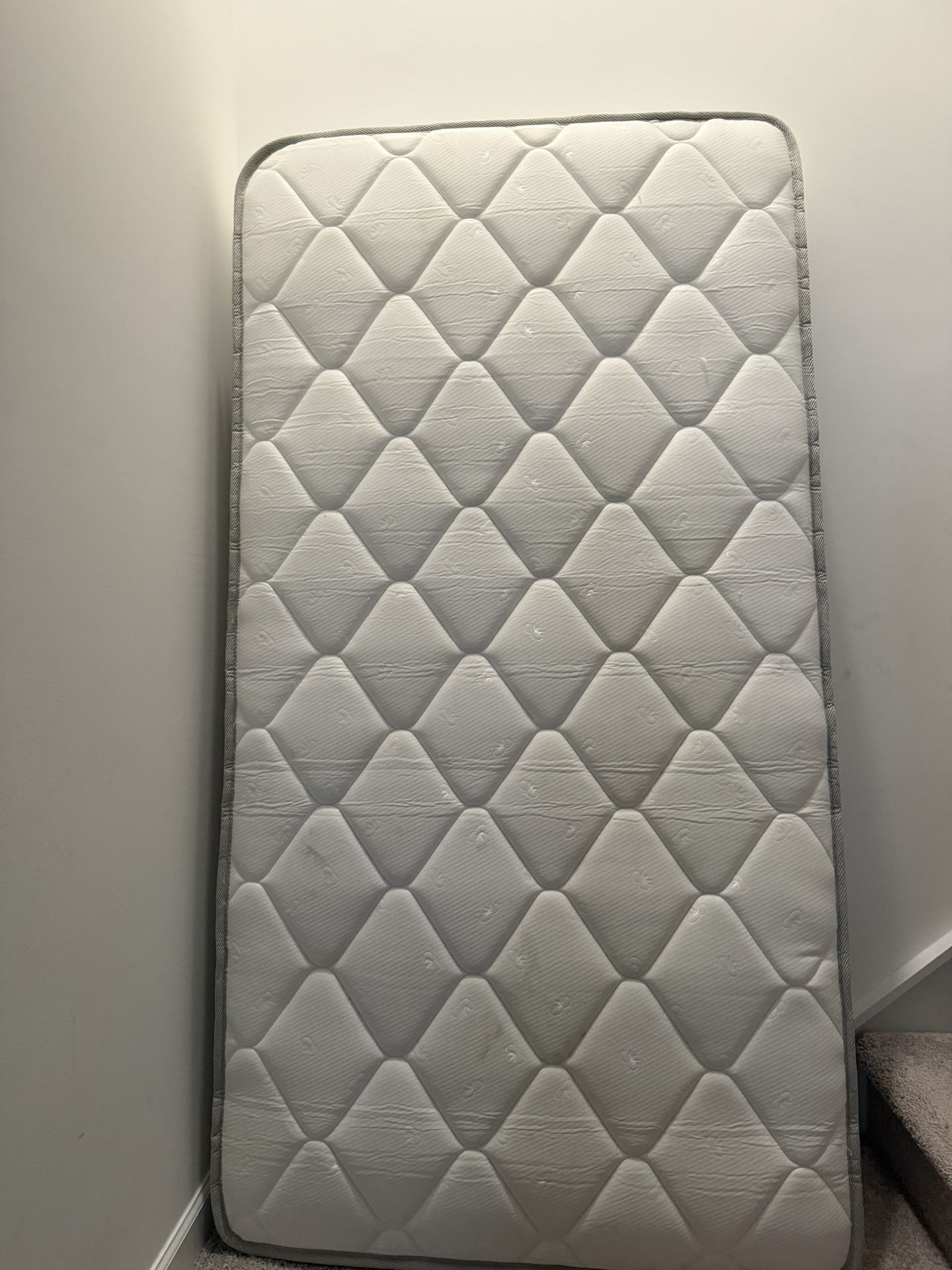 $50 Hybrid Twin Mattress Never Used