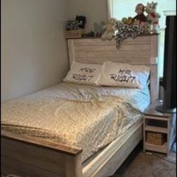 Bed set with dresser 