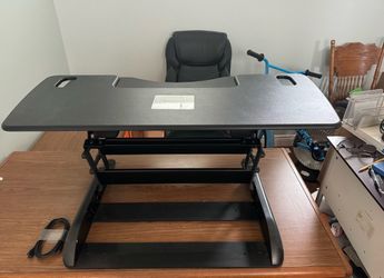 Desk adjustable