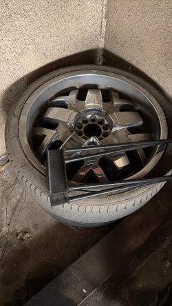 20” Gianna Chrome Rims With Tires 100
