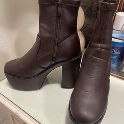 Brown Chunky Boots 