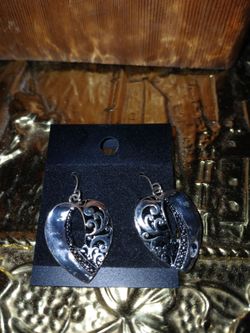 Brighton style embossed twisted heart earrings
