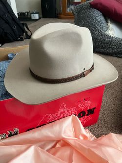 Akubra hat