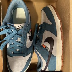 Nike Dunk Low SE 