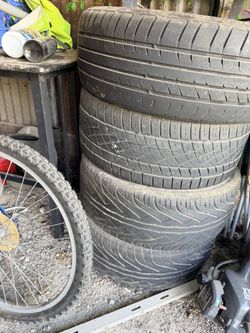 Tires 245 35ZR20 (3)tires