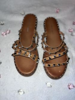 Womans Sandals 8.5