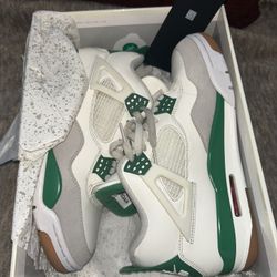 Jordan 4  9.5