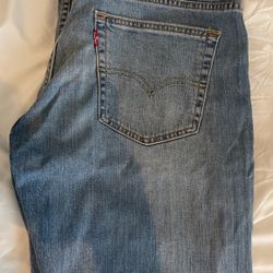 Levi’s 33x32 569