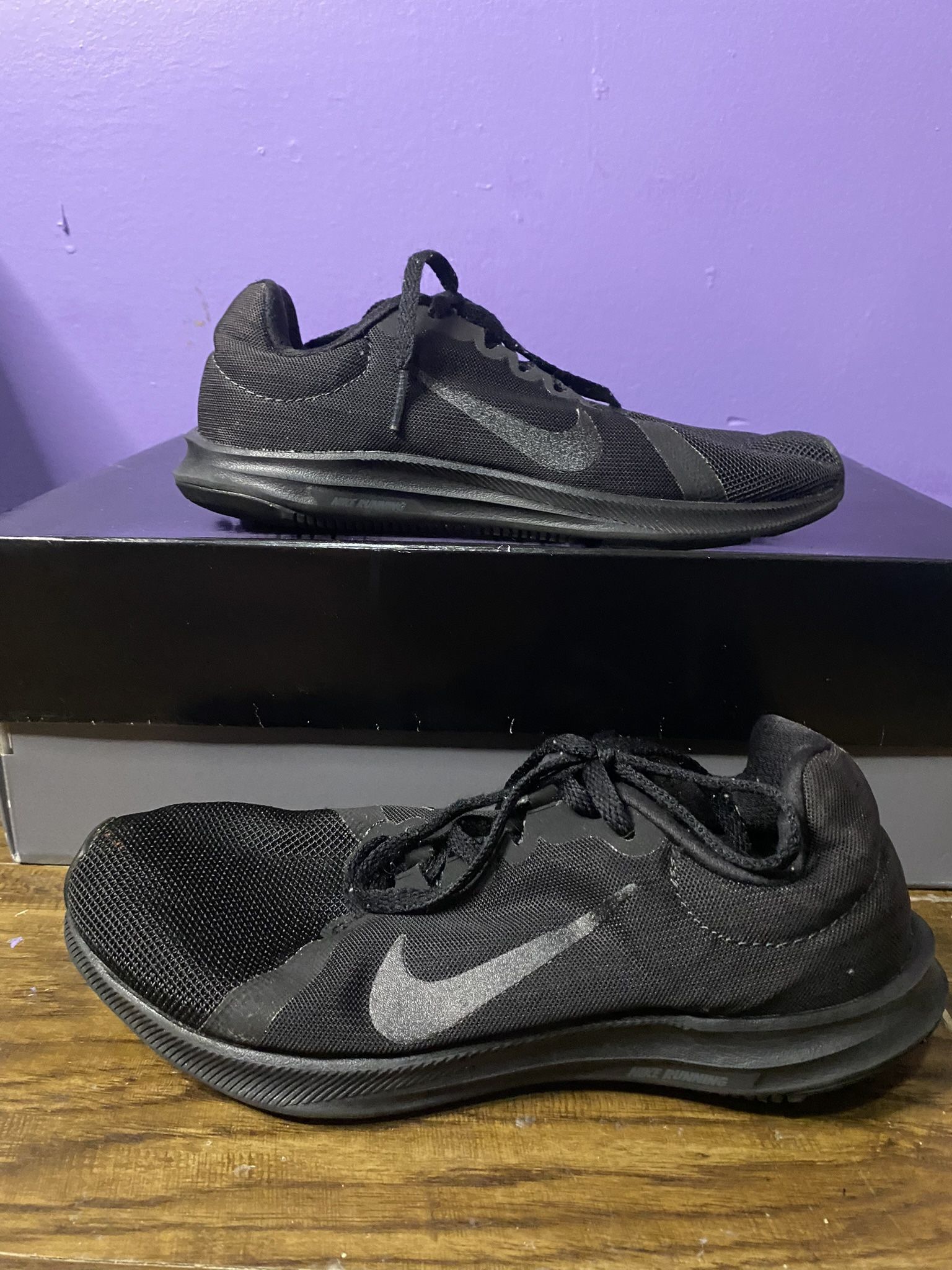 Nike Womens Downshifter 8 (contact info removed)02 Black Running Shoes Sneakers Size 6