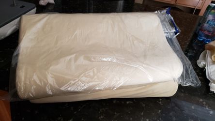 Contoured Memory Foam Pillows