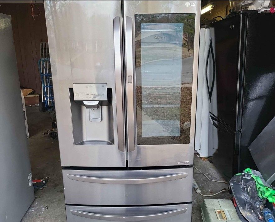 LG  Knock knock refrigerator 