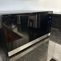 LG Countertop Microwave
