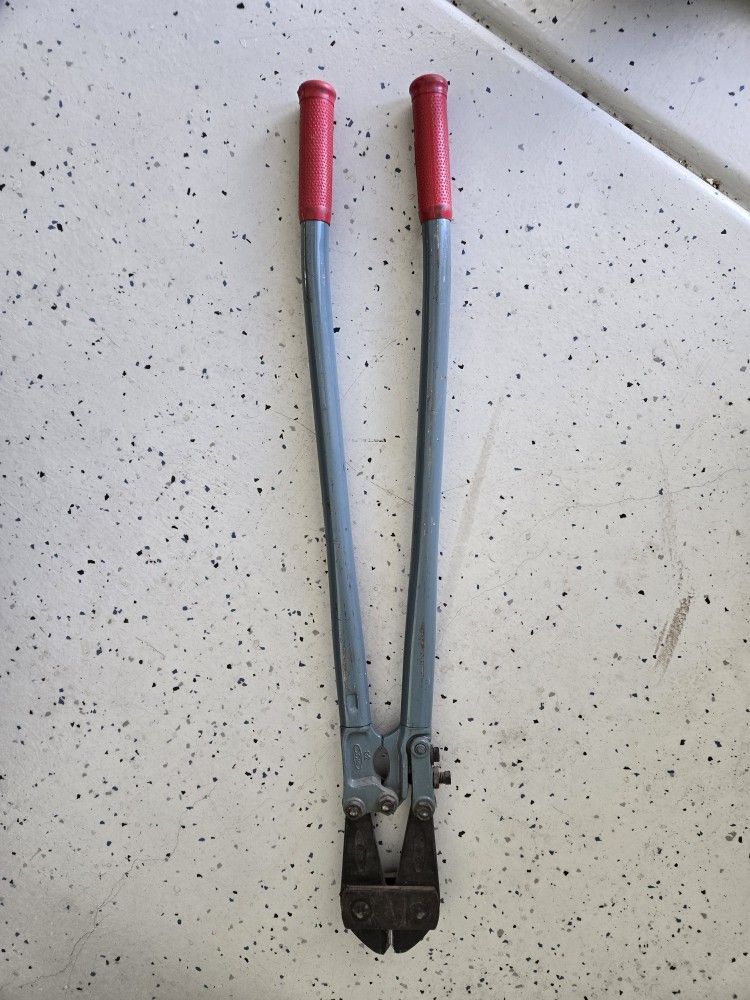 MCC Bolt Cutters