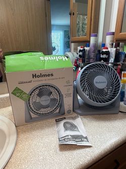 BEAUTIFUL GRAY HIGH POWERED TABLE FAN WITH THREE MODS AIR BLOW! Please check my more listings!