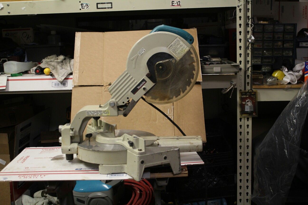 Makita LS1011 10" Sliding Compound Miter Saw for Sale in North
