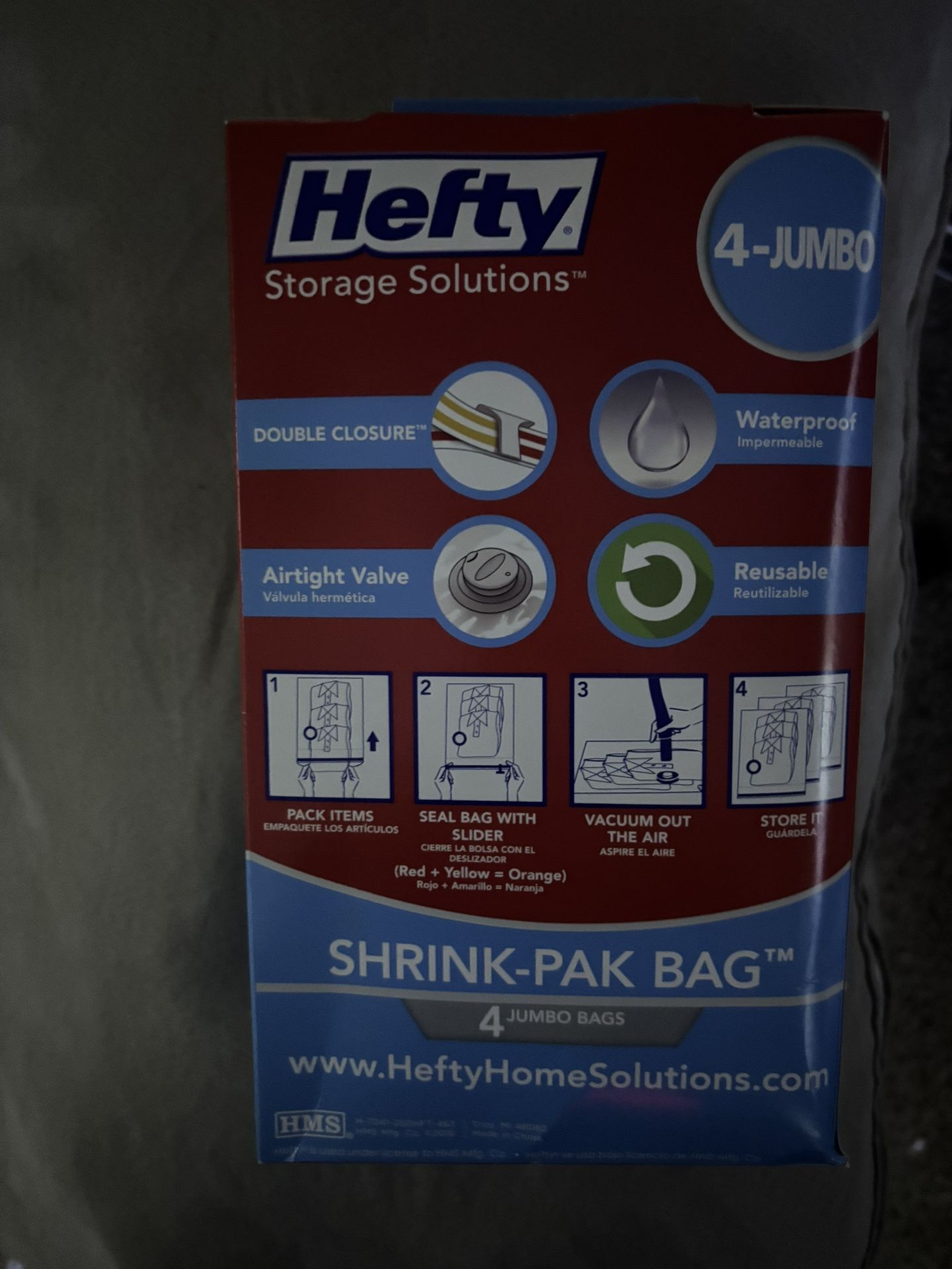 “END OF SUMMER SALE “ BRAND NEW!! Hefty Shrink-Pak 4 Large Vacuum Storage Bags!