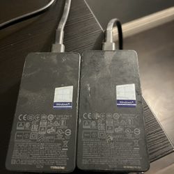 Surface Docking Station + Pens (2) + Surface Charger (2)