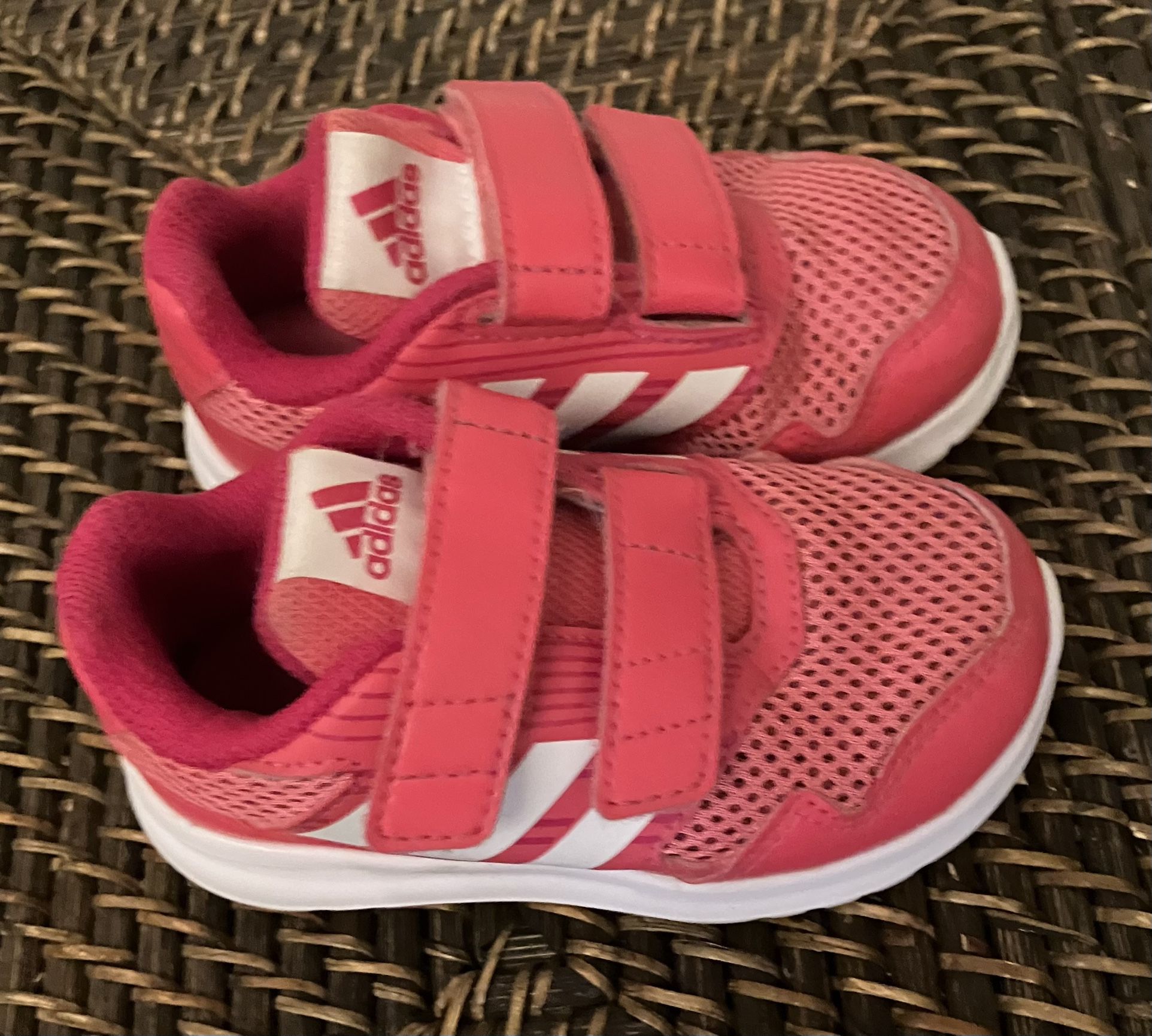 Little Girl’s Adidas Trainers, Hook & Loop Velcro, Like New, Size: 7