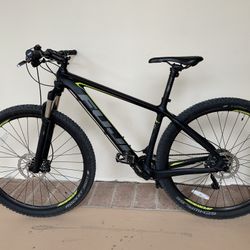 Fuji SLM 2.7 29er Carbon Fiber 2017 Mountain Bike