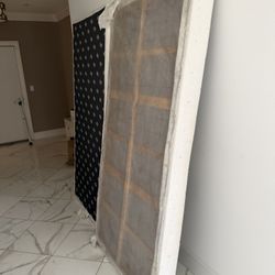 Box Springs . I’ll Pay You 10$ To pick Them Up