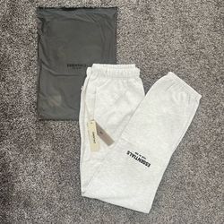 Essential Sweatpants