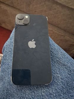 APPLE 13 OR 14 (does notpower on)arts