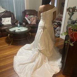 wedding dress 