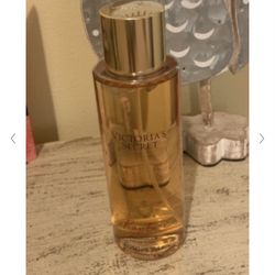 rapture perfume mist  victoria’s secret 