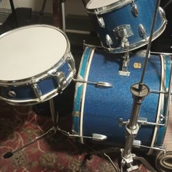 Drums  3 Piece With. Heavy Duty Hi Hat Stand